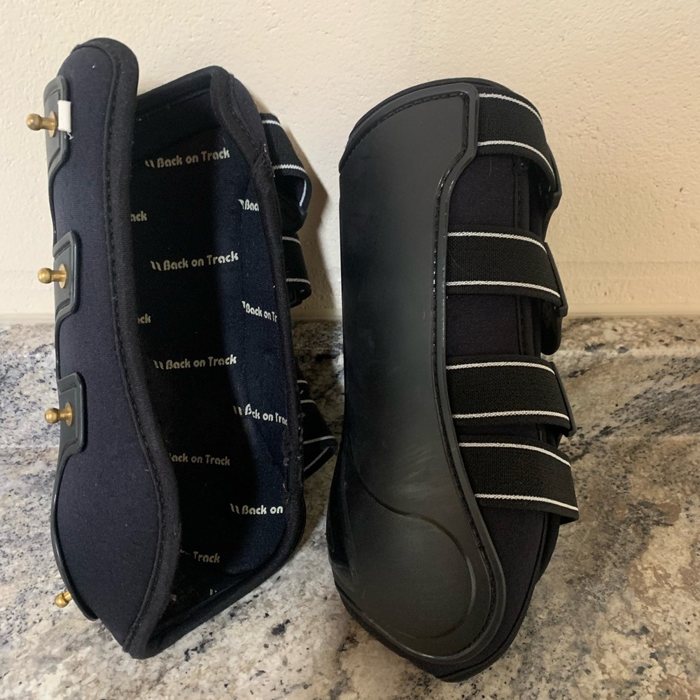 Back on Track Black Horse Boots